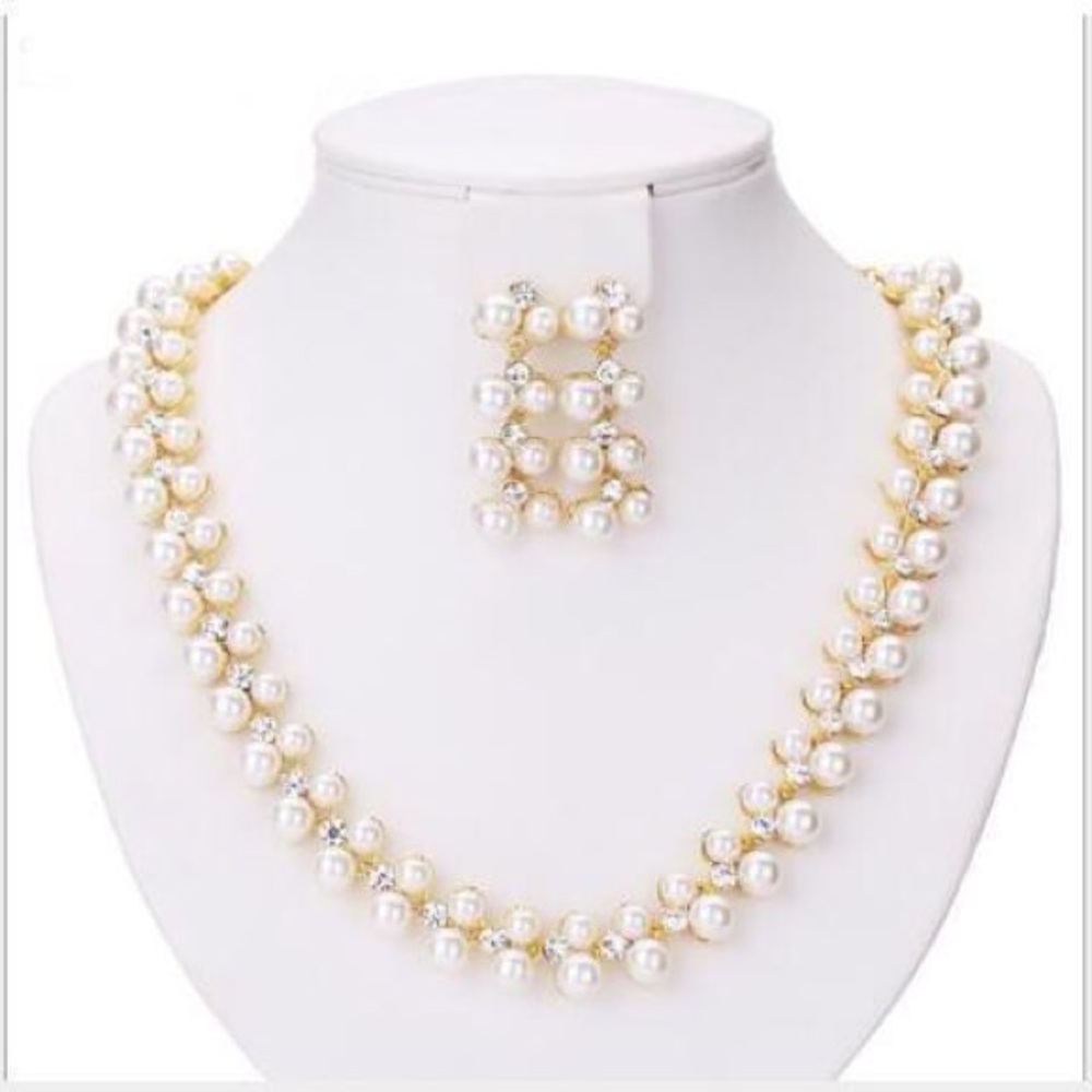 Elegant Faux Pearl and Rhinestone Set in Gold Tone